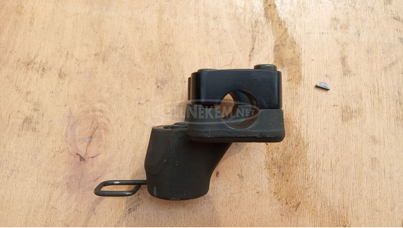 Yamaha Majesty DX 250 kormány tartókonzol - 5/7