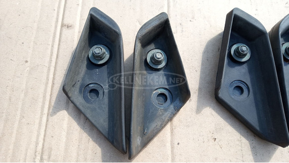 Yamaha Majesty DX 250 hátsó lábtartó gumi - 6/8