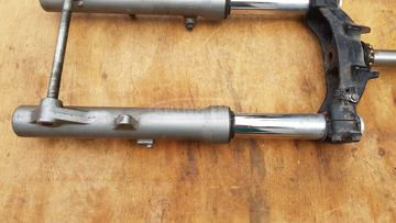 Suzuki Burgman 250 - 400 komplett első villa