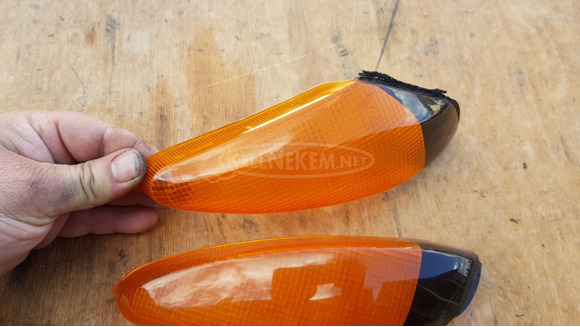 Suzuki Burgman 250 - 400 hátsó irányjelző burkolat - 8/9