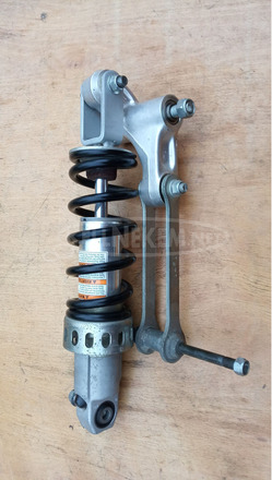 Suzuki Burgman AN 250 hátsó lengéscsillapító - 1/10