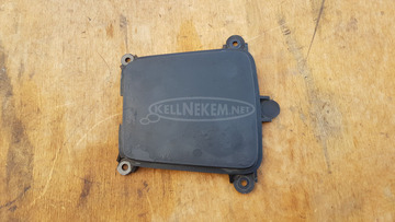 Suzuki Burgman 250 - 400 háttámla közép burkolat