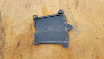 Suzuki Burgman 250 - 400 háttámla közép burkolat