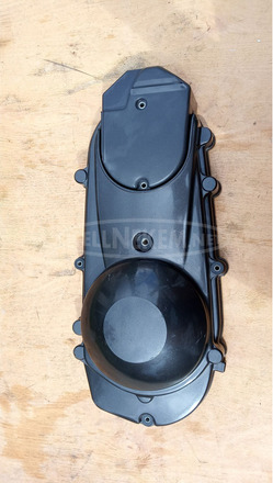 Suzuki Burgman AN 250 kuplung fedél burkolat - 1/9