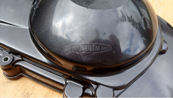 Suzuki Burgman AN 250 kuplung fedél burkolat - 4/9