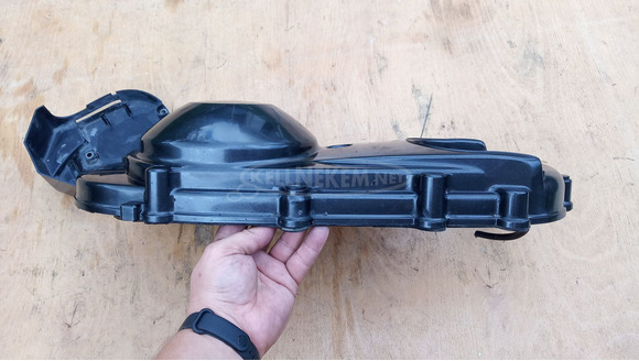 Suzuki Burgman AN 250 kuplung fedél burkolat - 7/9