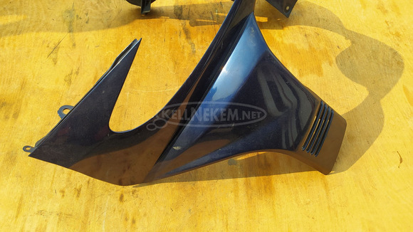 Suzuki Burgman 250 - 400 első idom kék - 4/9