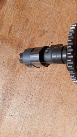 Suzuki Burgman AN 250 vezérműtengely - 10/10