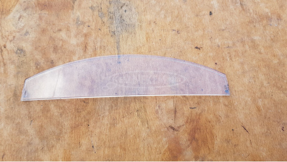 Suzuki Burgman 250 - 400 rendszámtábla világításhoz plexi - 1/3