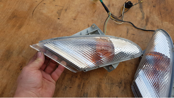 Suzuki Burgman 250 - 400 első irányjelző pár - 2/8