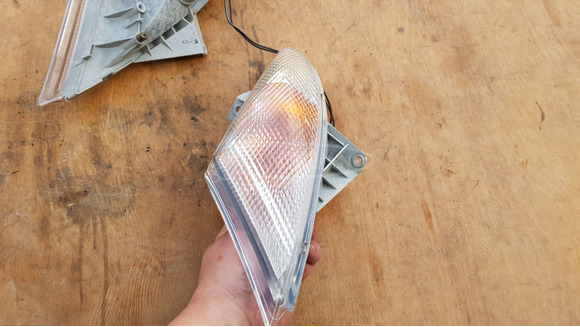 Suzuki Burgman 250 - 400 első irányjelző pár - 5/8