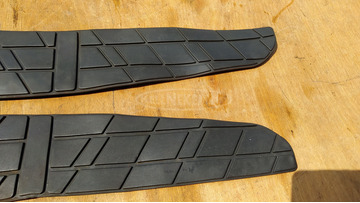 Suzuki Burgman 250 - 400 gumiszőnyeg pár