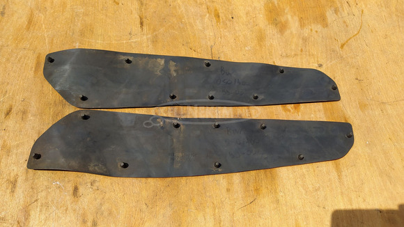 Suzuki Burgman 250 - 400 gumiszőnyeg pár - 4/6