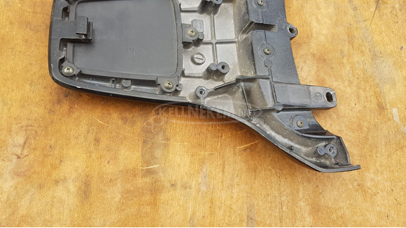 Suzuki Burgman 250 - 400 háttámla konzol - 5/6