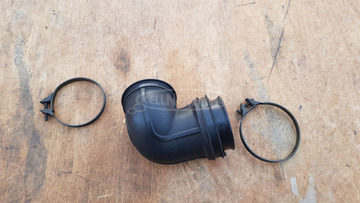 Suzuki Burgman 400 légszűrő könyökcső