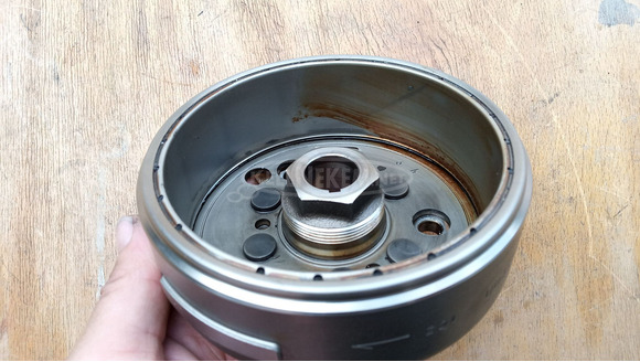 Suzuki Burgman 250 - 400 lendkerék - 8/8