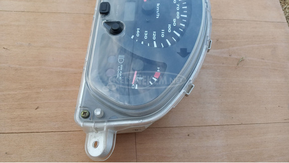 Suzuki Burgman 250 - 400 km óra műszerfal