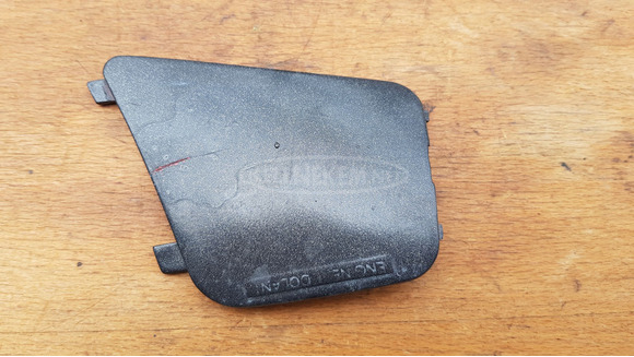 Suzuki Burgman 250 - 400 kiegyenlítő tartály fedél - 1/4