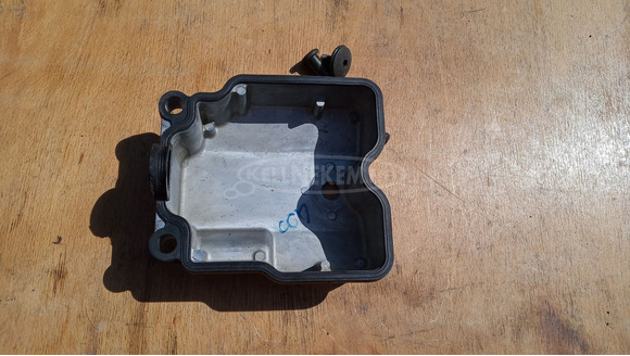 Suzuki Burgman 400 szelepfedél - 2/5