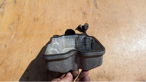 Suzuki Burgman 400 szelepfedél - 4/5