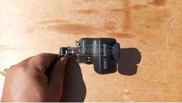 Suzuki Burgman 250 - 400 kézifék kar