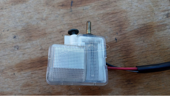 Suzuki Burgman 250 - 400 sisaktartó világítás - 2/7