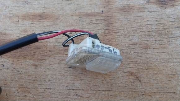 Suzuki Burgman 250 - 400 sisaktartó világítás - 7/7