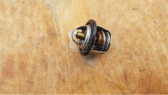 Suzuki Burgman 250 - 400 termosztát - 4/4