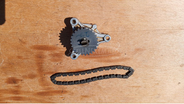 Suzuki Burgman 250 - 400 olajpumpa