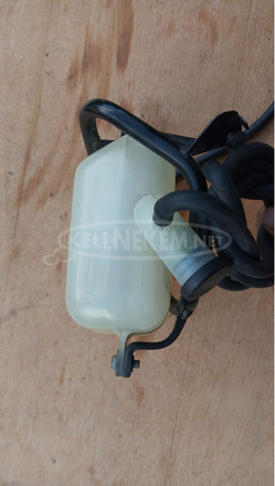 Suzuki Burgman 250 - 400 kiegyenlítő tartály