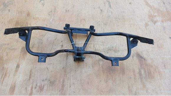 Suzuki Burgman 250 - 400 első idom tartó konzol - 4/8