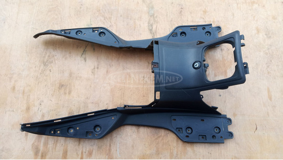 Suzuki Burgman 250 - 400 taposó - 1/9