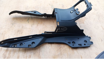 Suzuki Burgman 250 - 400 taposó