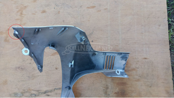 Suzuki Burgman 250 - 400 első idom 2 - 7/9