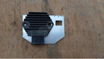 Malaguti Madison K 400 feszültségszabályzó Ducati