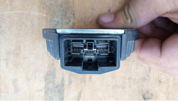 Malaguti Madison K 400 feszültségszabályzó Ducati - 3/6