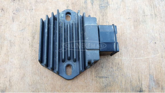 Malaguti Madison K 400 feszültségszabályzó Ducati - 5/6