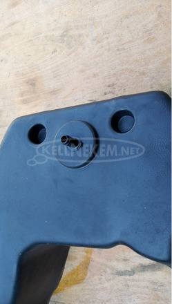 Malaguti Madison K 400 üzemanyag tank - 9/10