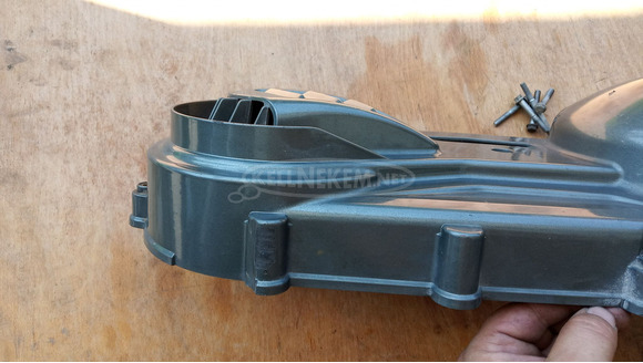 Malaguti Madison K 400 kuplung fedél borítás - 8/11