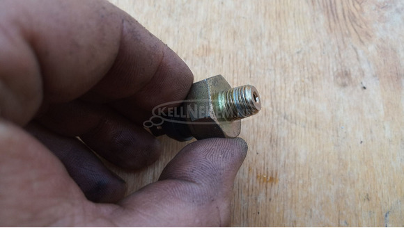 Malaguti Madison K 400 olajnyomás gomba - 5/6