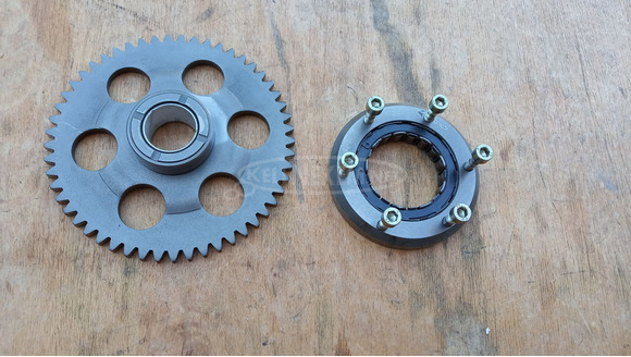 Malaguti Madison K 400 szabadonfutó - 1/9