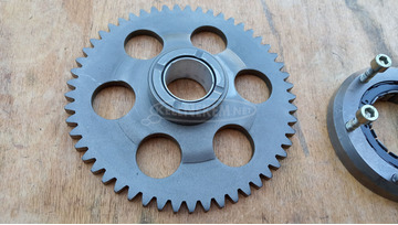 Malaguti Madison K 400 szabadonfutó