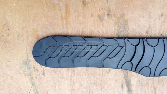 Malaguti Madison K 400 gumiszőnyeg jobbos sérült - 3/6