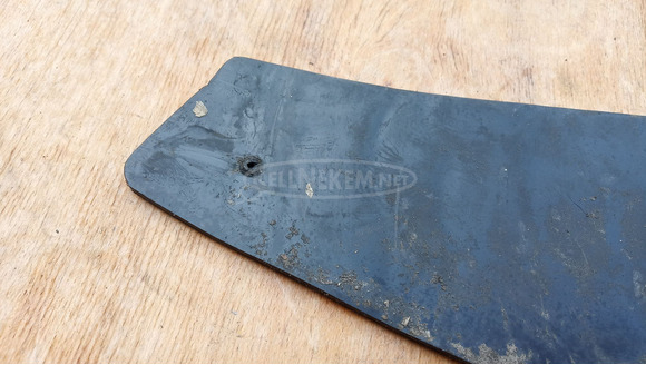 Malaguti Madison K 400 gumiszőnyeg jobbos sérült - 6/6