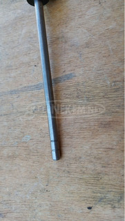 Malaguti Madison K 400 végáttétel olajnívó pálca