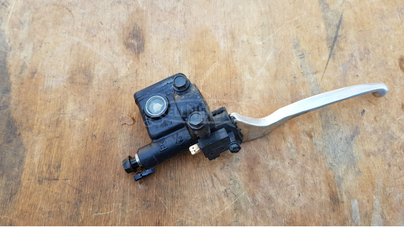 Kymco Grand Dink 250 főfékhenger jobbos - 4/8