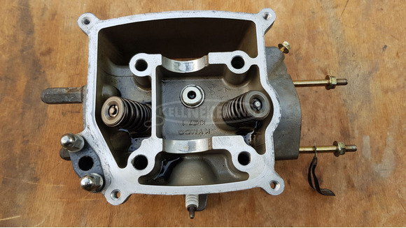 Kymco Grand Dink 250 hengerfej - 1/10