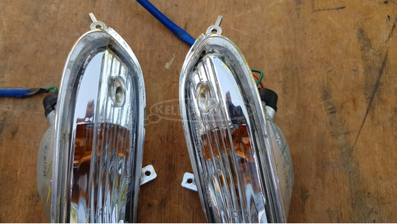 Kymco Grand Dink 125 - 250 hátsó irányjelző pár - 2/9