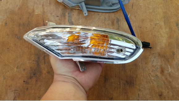 Kymco Grand Dink 125 - 250 hátsó irányjelző pár - 7/9