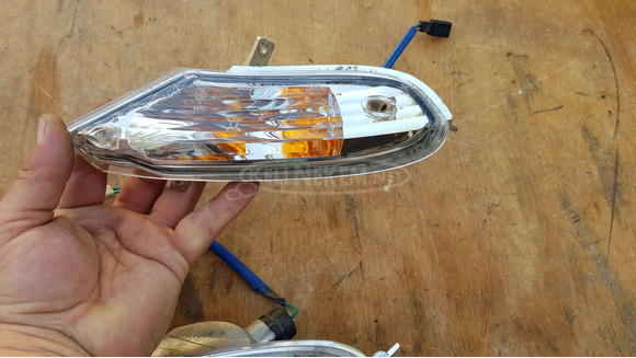 Kymco Grand Dink 125 - 250 hátsó irányjelző pár - 8/9